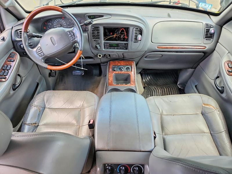 2001 Lincoln Townhouse Navigator მანქანა იყიდება აუქციონზე, vin: 5LMFU28R51LJ14579, აუქციონის ნომერი: 51806206
