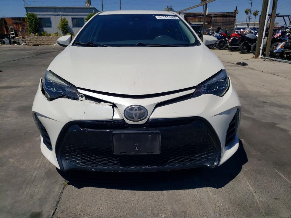 2018 Toyota Corolla მანქანა იყიდება აუქციონზე, vin: 5YFBURHE2JP792337, აუქციონის ნომერი: 52598666