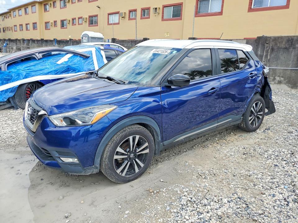 55421526 :رقم المزاد ، 3N1CP5CU2JL545449 vin ، 2018 Nissan Kicks مزاد بيع