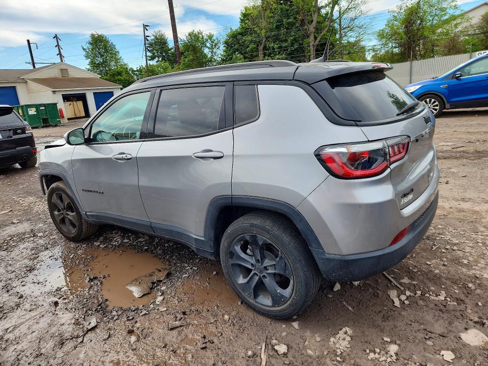 52850866 :رقم المزاد ، 3C4NJDBB3KT750409 vin ، 2019 Jeep Compass مزاد بيع