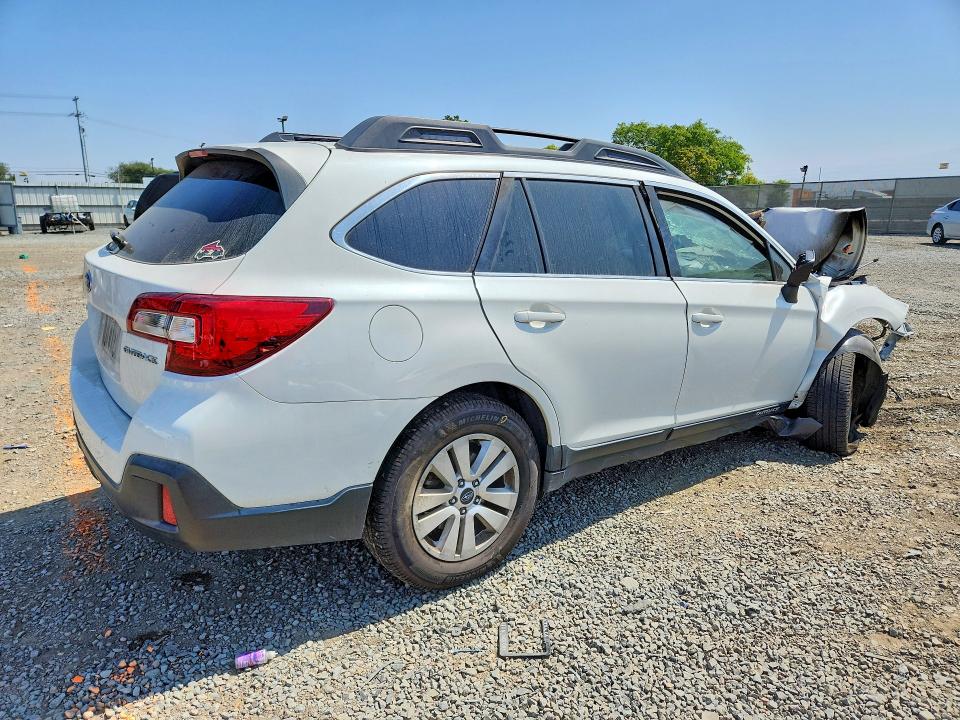2018 Subaru Outback მანქანა იყიდება აუქციონზე, vin: 4S4BSAAC6J3229537, აუქციონის ნომერი: 54336396