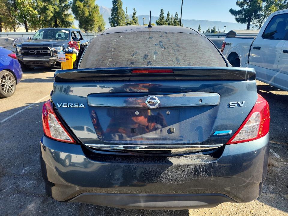 54198316 :رقم المزاد ، 3N1CN7AP3FL926605 vin ، 2015 Nissan Versa مزاد بيع