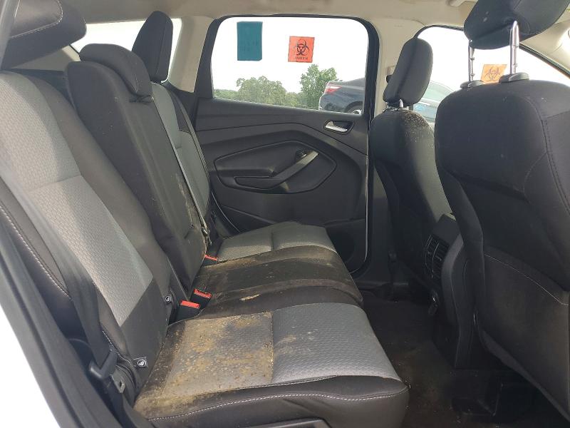 55021076 :رقم المزاد ، 1FMCU0GD8JUA35675 vin ، 2018 Ford Escape مزاد بيع