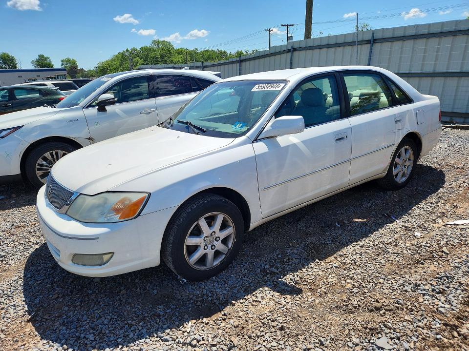 55338946 :رقم المزاد ، 4T1BF28B72U250657 vin ، 2002 Toyota Avalon مزاد بيع