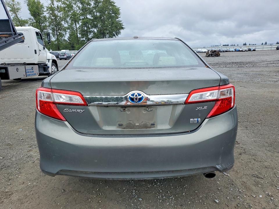 2012 Toyota Camry Hybrid მანქანა იყიდება აუქციონზე, vin: 4T1BD1FK3CU018657, აუქციონის ნომერი: 52967146