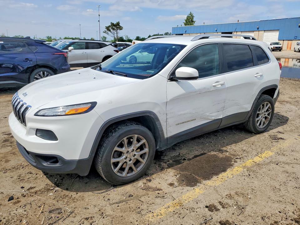 54580426 :رقم المزاد ، 1C4PJMCS9FW675545 vin ، 2015 Jeep Cherokee مزاد بيع