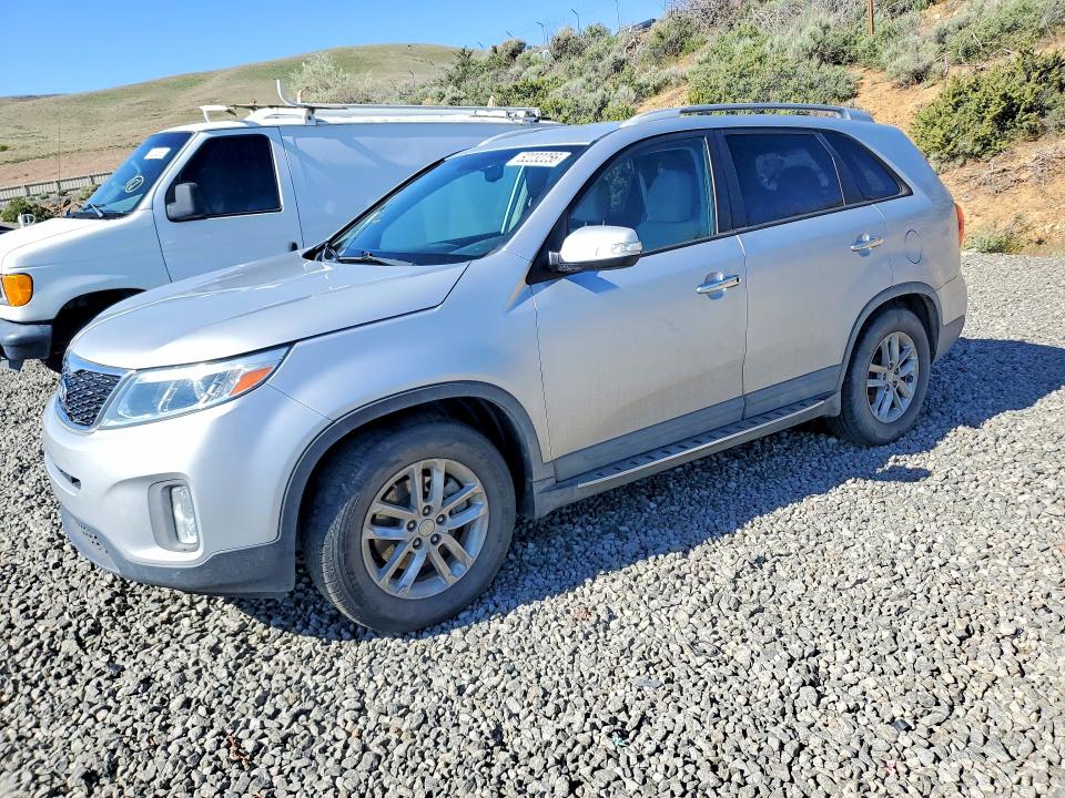 2015 Kia Sorento მანქანა იყიდება აუქციონზე, vin: 5XYKT3A60FG601724, აუქციონის ნომერი: 52232256