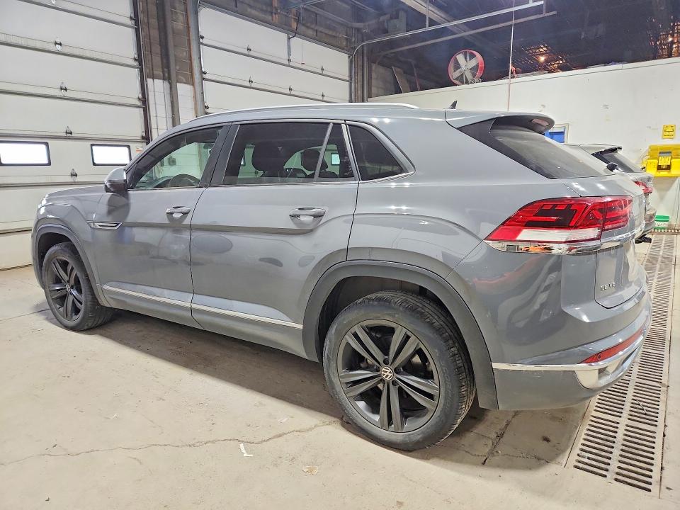 52492626 :رقم المزاد ، 1V2RE2CA8MC233037 vin ، 2021 Volkswagen Atlas Cross Sport مزاد بيع