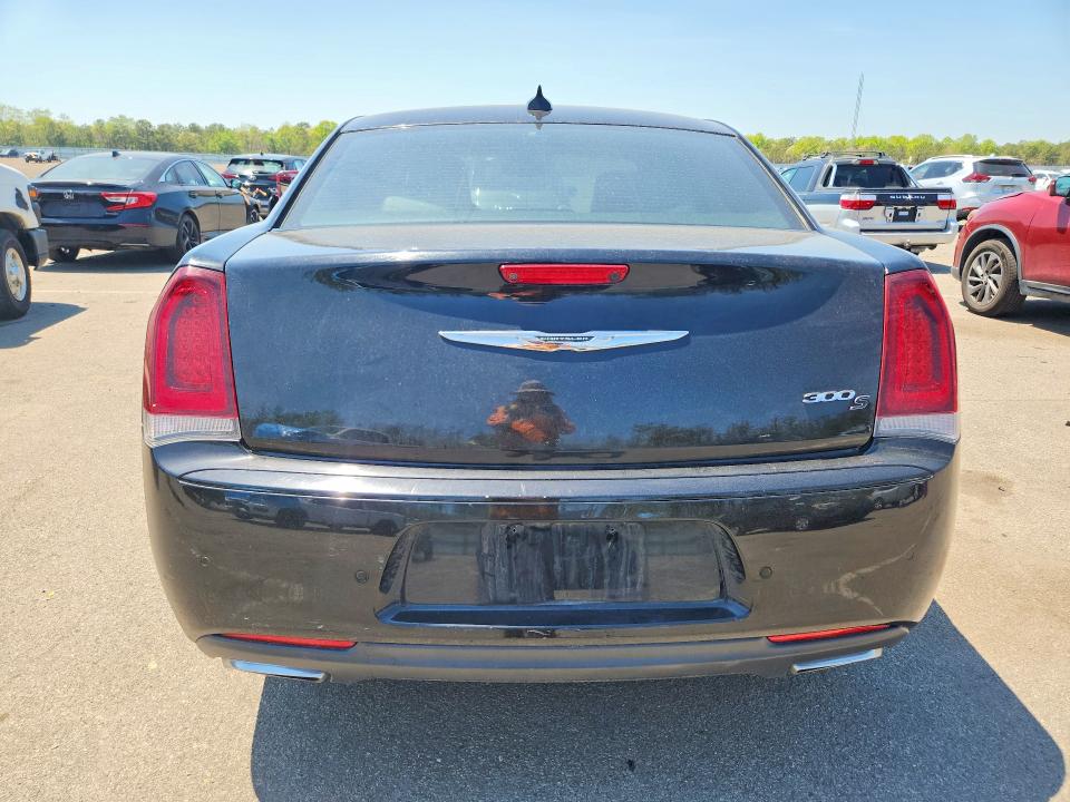 Продажа на аукционе авто 2015 Chrysler 300, vin: 2C3CCABG2FH876081, номер лота: 52963066