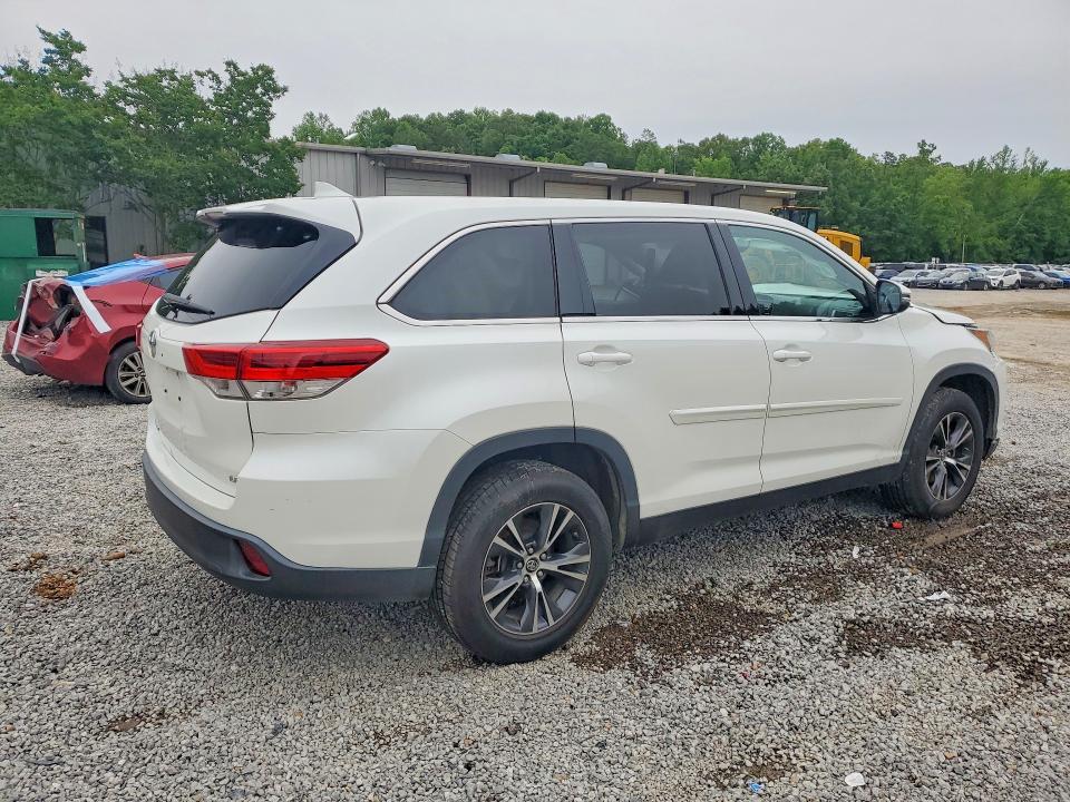 51036236 :رقم المزاد ، 5TDZZRFH2KS305532 vin ، 2019 Toyota Highlander مزاد بيع
