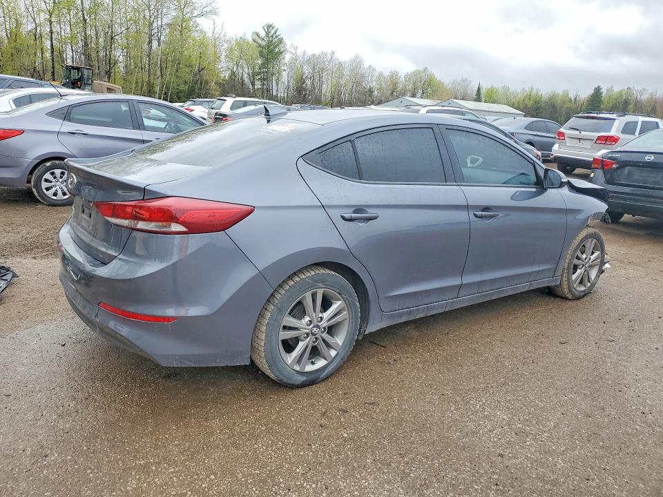 2017 Hyundai Elantra მანქანა იყიდება აუქციონზე, vin: KMHD84LF4HU420510, აუქციონის ნომერი: 52571836