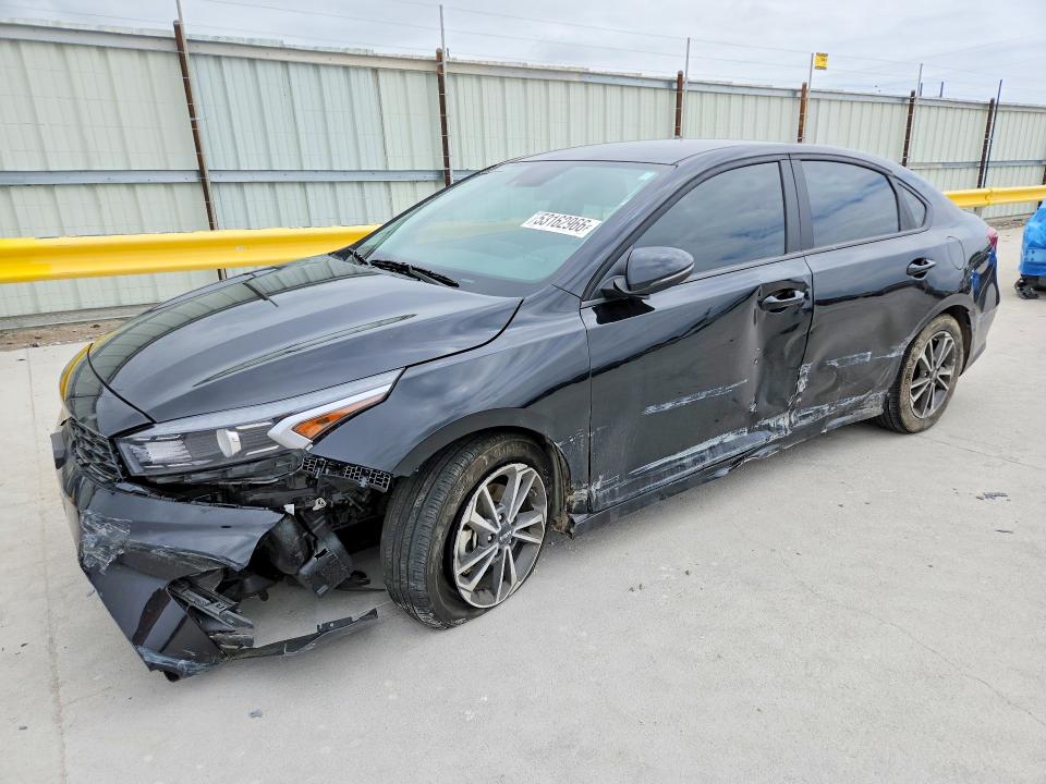53162966 :رقم المزاد ، 3KPF24AD4RE824889 vin ، 2024 Kia Forte مزاد بيع
