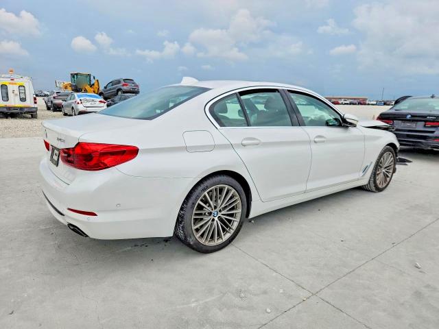 54400596 :رقم المزاد ، WBAJS1C0XLWW75241 vin ، 2020 Bmw 540 مزاد بيع