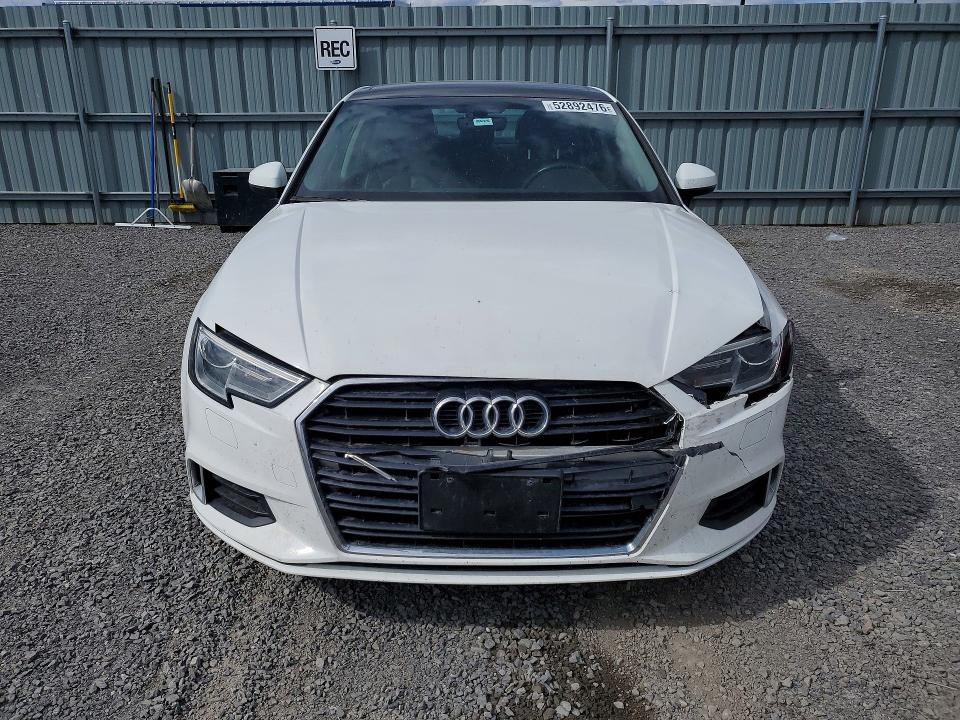 2017 Audi A3 მანქანა იყიდება აუქციონზე, vin: WAUAUGFF4H1057138, აუქციონის ნომერი: 52892476