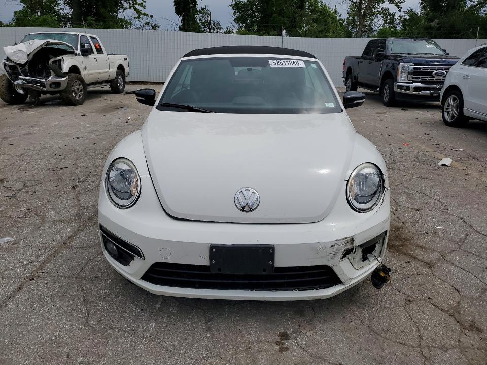 52611046 :رقم المزاد ، 3VW8T7AT4DM831576 vin ، 2013 Volkswagen Beetle مزاد بيع