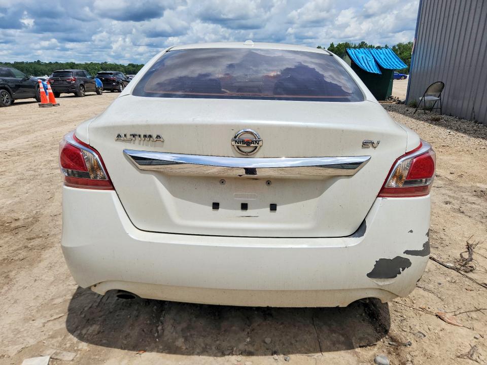 2015 Nissan Altima მანქანა იყიდება აუქციონზე, vin: 1N4AL3AP3FC190334, აუქციონის ნომერი: 54709336