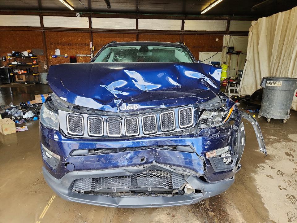 54603086 :رقم المزاد ، 3C4NJDBB3LT133299 vin ، 2020 Jeep Compass مزاد بيع