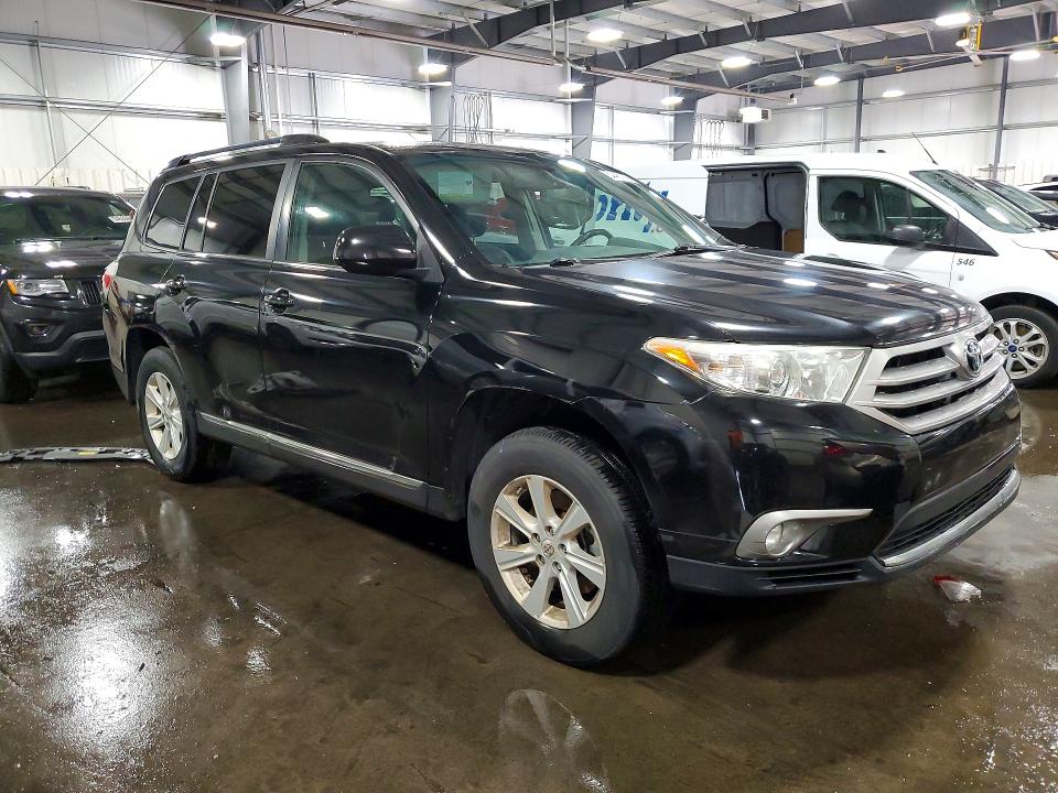 54461976 :رقم المزاد ، 5TDBK3EH5BS062528 vin ، 2011 Toyota Highlander مزاد بيع