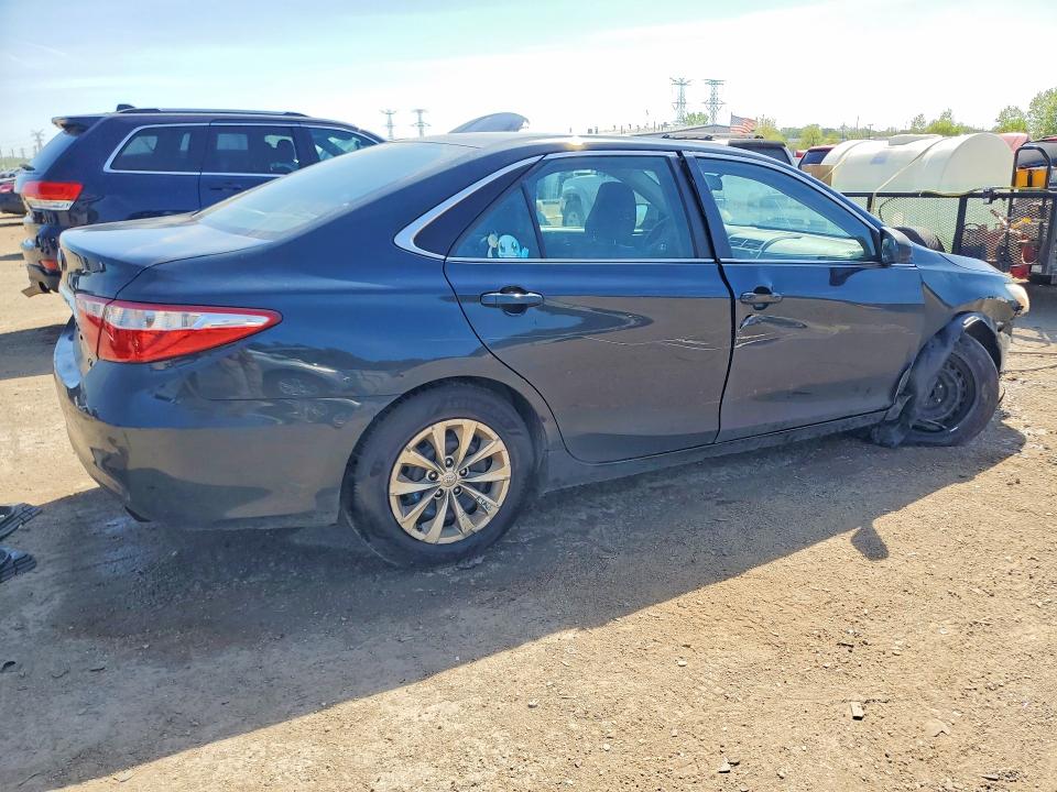 53428296 :رقم المزاد ، 4T4BF1FK5GR557626 vin ، 2016 Toyota Camry مزاد بيع
