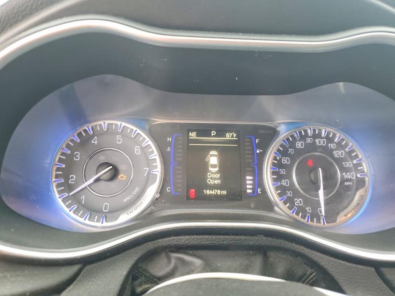 2015 Chrysler 200 მანქანა იყიდება აუქციონზე, vin: 1C3CCCAB2FN571141, აუქციონის ნომერი: 54100486