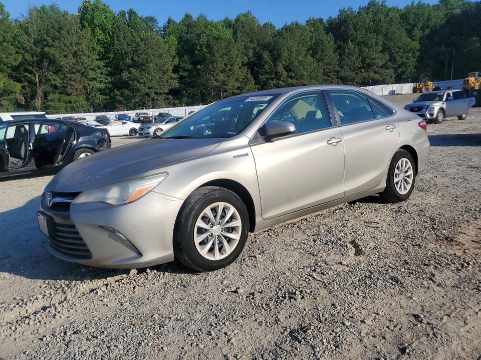54333806 :رقم المزاد ، 4T1BD1FK6FU158447 vin ، 2015 Toyota Camry Hybrid مزاد بيع
