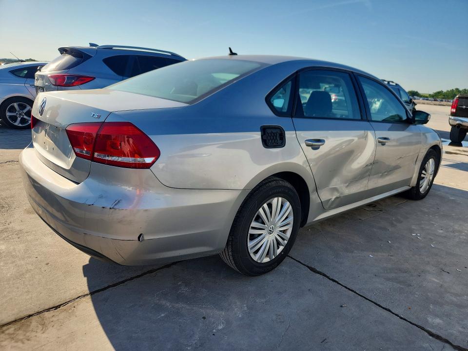 53142236 :رقم المزاد ، 1VWAT7A36EC035058 vin ، 2014 Volkswagen Passat مزاد بيع