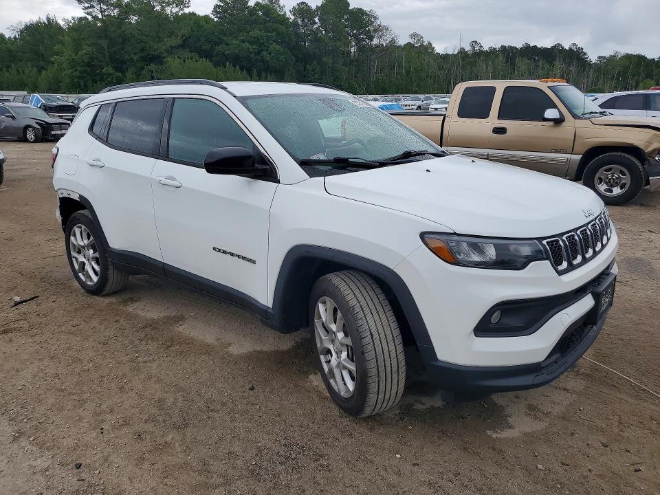 2023 Jeep Compass მანქანა იყიდება აუქციონზე, vin: 3C4NJDFN0PT561132, აუქციონის ნომერი: 53251316