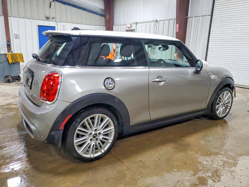 52820176 :رقم المزاد ، WMWXP7C59K2L25289 vin ، 2019 Mini Cooper مزاد بيع