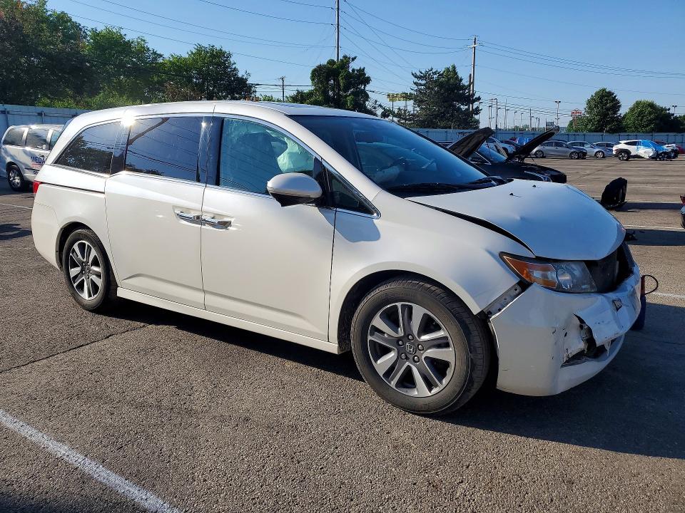 53786826 :رقم المزاد ، 5FNRL5H96FB118515 vin ، 2015 Honda Odyssey مزاد بيع
