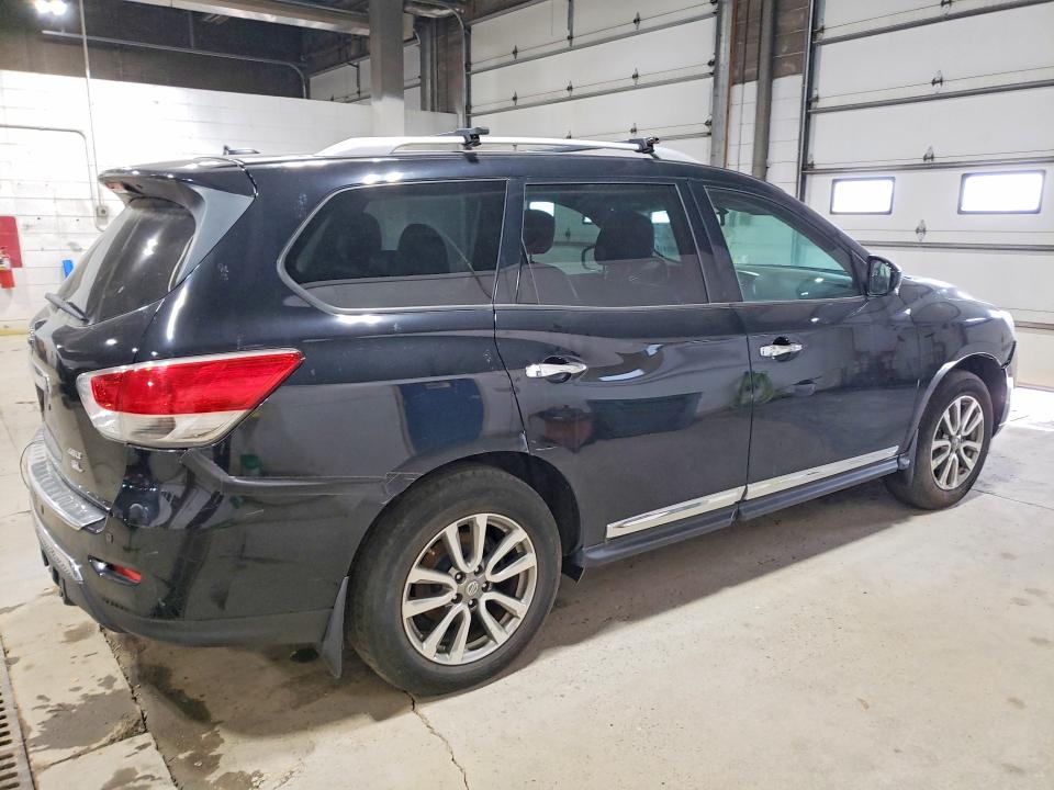 53745536 :رقم المزاد ، 5N1AR2MM7FC707683 vin ، 2015 Nissan Pathfinder مزاد بيع