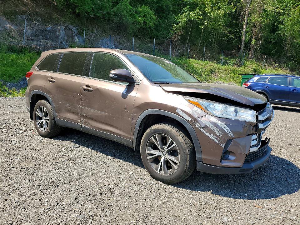 53758726 :رقم المزاد ، 5TDBZRFH0KS990213 vin ، 2019 Toyota Highlander مزاد بيع