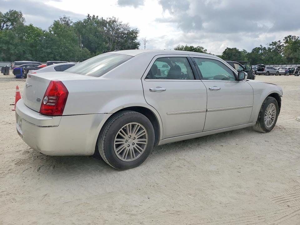 Продаж на аукціоні авто 2010 Chrysler 300, vin: 2C3CA5CV1AH327488, номер лоту: 52547706