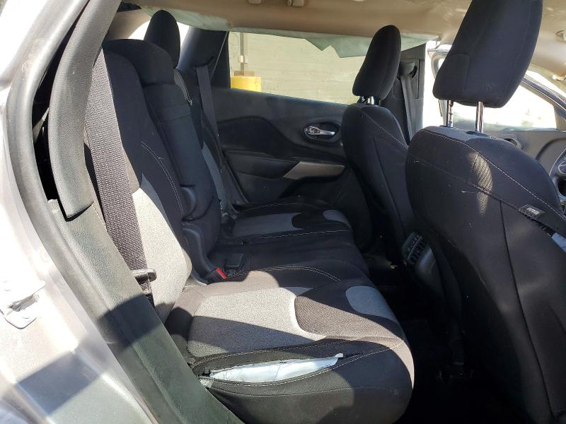 Продаж на аукціоні авто 2018 Jeep Cherokee, vin: 1C4PJLCB0JD596490, номер лоту: 54731236
