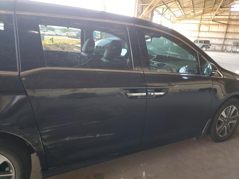 52364446 :رقم المزاد ، 5FNRL5H99FB058794 vin ، 2015 Honda Odyssey مزاد بيع