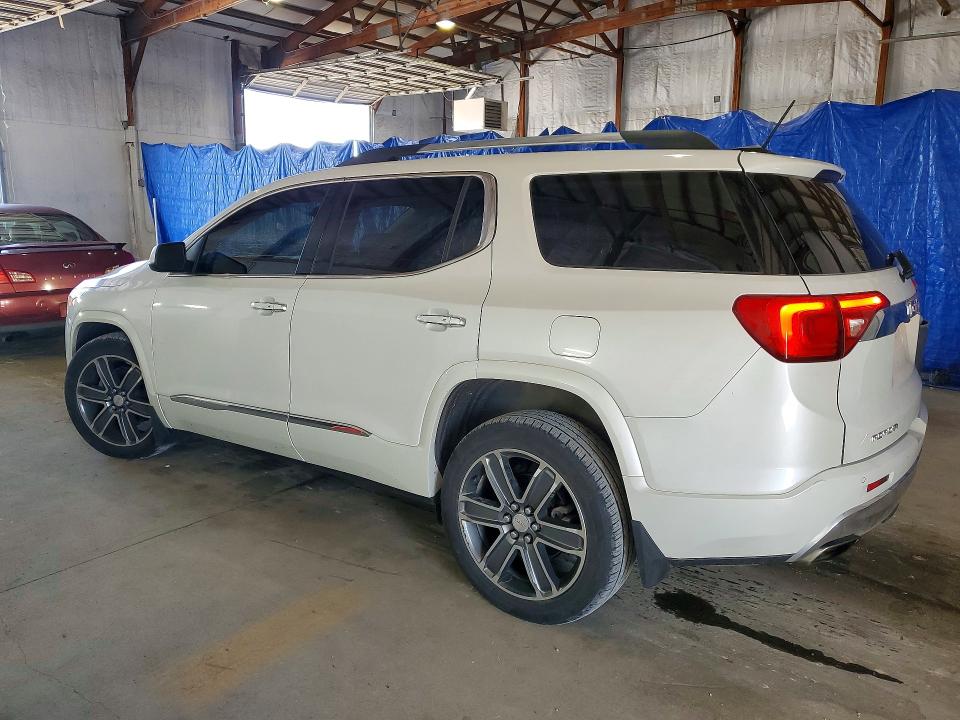 52338296 :رقم المزاد ، 1GKKNPLSXHZ180857 vin ، 2017 Gmc Acadia مزاد بيع