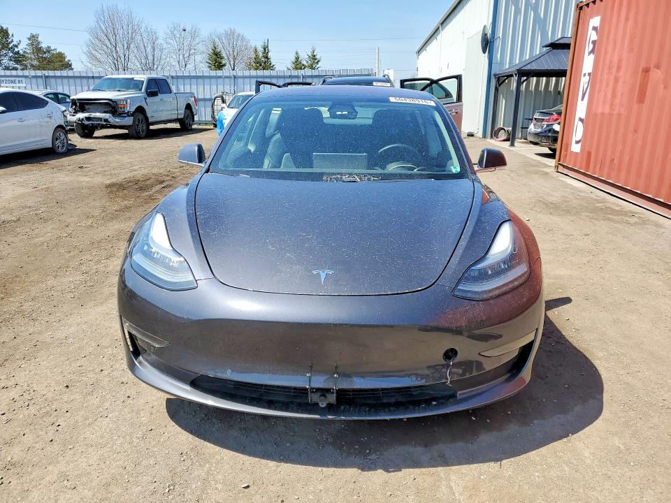 50438916 :رقم المزاد ، 5YJ3E1EA6JF025770 vin ، 2018 Tesla Model 3 مزاد بيع