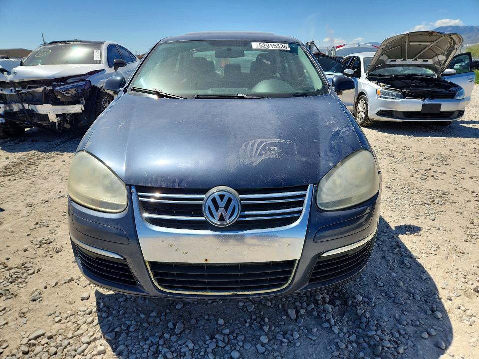 2010 Volkswagen Jetta მანქანა იყიდება აუქციონზე, vin: 3VWRZ7AJ8AM115499, აუქციონის ნომერი: 52015536