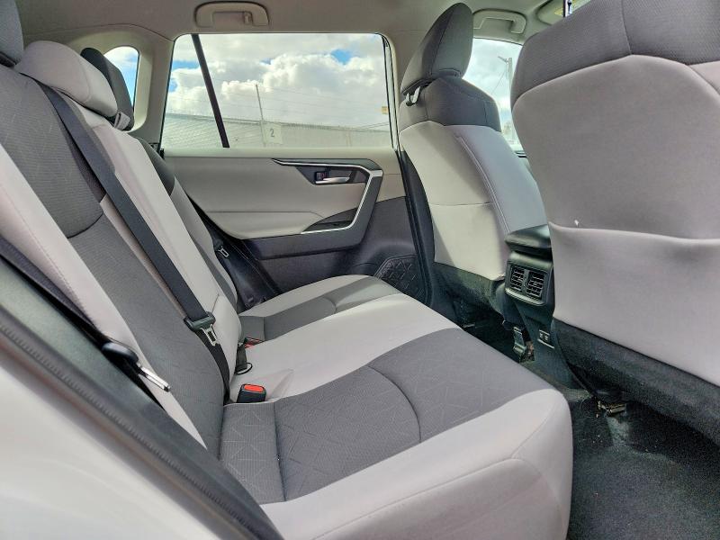 Продажа на аукционе авто 2021 Toyota Rav4, vin: 2T3W1RFV3MW125137, номер лота: 54551146