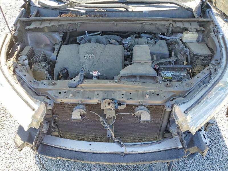 54184136 :رقم المزاد ، 5TDZZRFH3JS236901 vin ، 2018 Toyota Highlander مزاد بيع