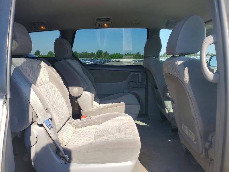 53733286 :رقم المزاد ، 5TDKK4CCXAS296398 vin ، 2010 Toyota Sienna مزاد بيع