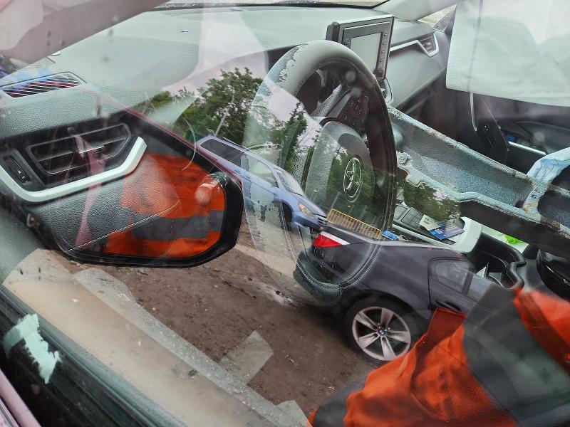 2020 Toyota Rav4 მანქანა იყიდება აუქციონზე, vin: 2T3P1RFV2LW114620, აუქციონის ნომერი: 53913646
