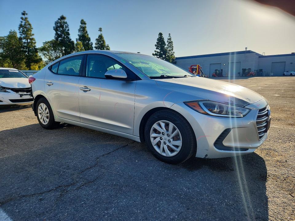 Aukcja sprzedaży 2017 Hyundai Elantra, vin: 5NPD74LF2HH050403, numer aukcji: 52325916