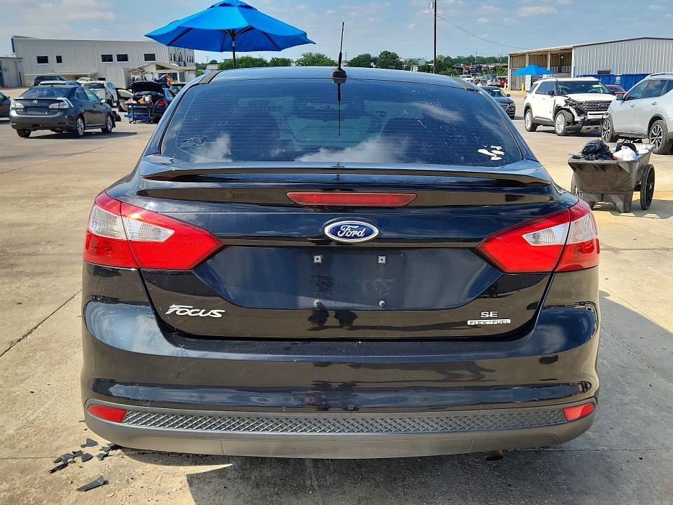 54165326 :رقم المزاد ، 1FADP3F27EL352852 vin ، 2014 Ford Focus مزاد بيع