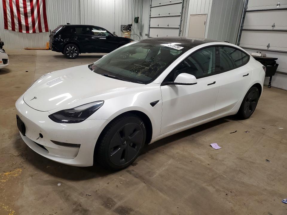 53419736 :رقم المزاد ، 5YJ3E1EB7NF313814 vin ، 2022 Tesla Model 3 مزاد بيع