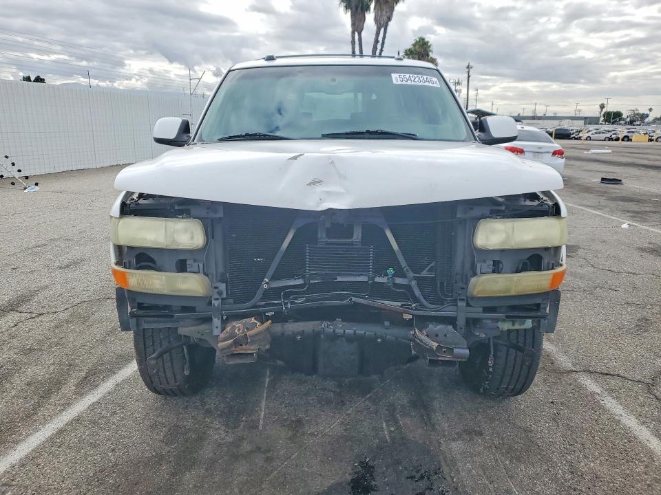 55423346 :رقم المزاد ، 1GNEC13T24J326219 vin ، 2004 Chevrolet Tahoe مزاد بيع