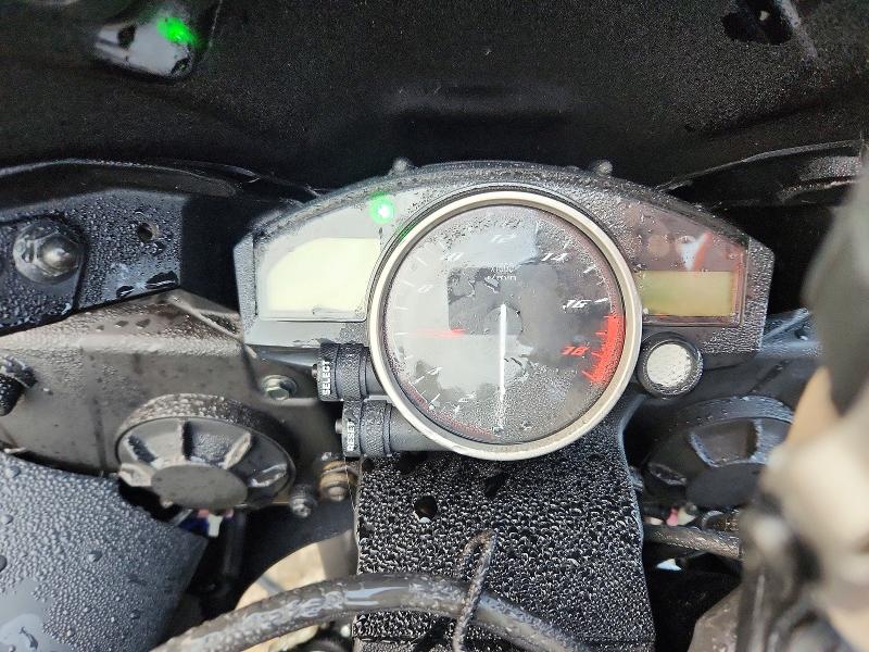2010 Yamaha Yzfr6 მანქანა იყიდება აუქციონზე, vin: JYARJ16E0AA020656, აუქციონის ნომერი: 55057226