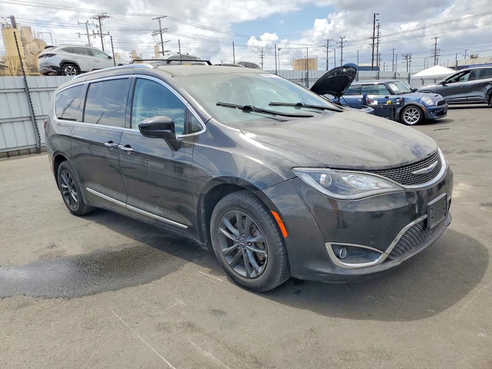 54890916 :رقم المزاد ، 2C4RC1BG1JR356155 vin ، 2018 Chrysler Pacifica مزاد بيع
