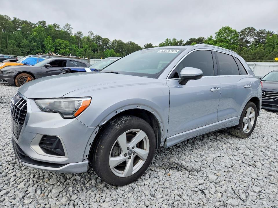 53576916 :رقم المزاد ، WA1AECF32L1059472 vin ، 2020 Audi Q3 مزاد بيع