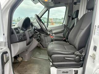47144196 :رقم المزاد ، WD3PE7CDXJP618033 vin ، 2018 Mercedes Benz Sprinter مزاد بيع
