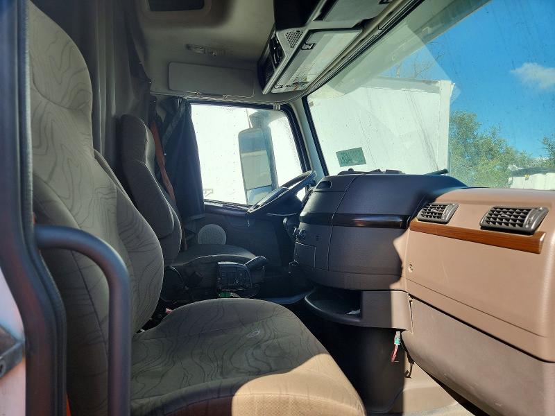 Продаж на аукціоні авто 2015 Volvo Vnl, vin: 4V4NC9EH0FN919366, номер лоту: 52964426